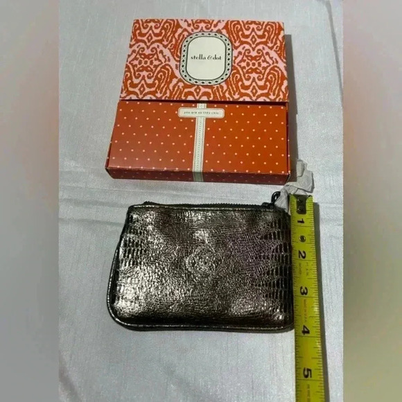 NWT Stella & Dot Metallic Luxurious Lambskin Leather Coin Purse Wallet - Picture 3 of 4